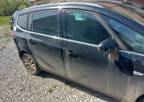 Opel Zafira cena 13900 przebieg: 282000, rok produkcji 2014 z Mielec małe 137